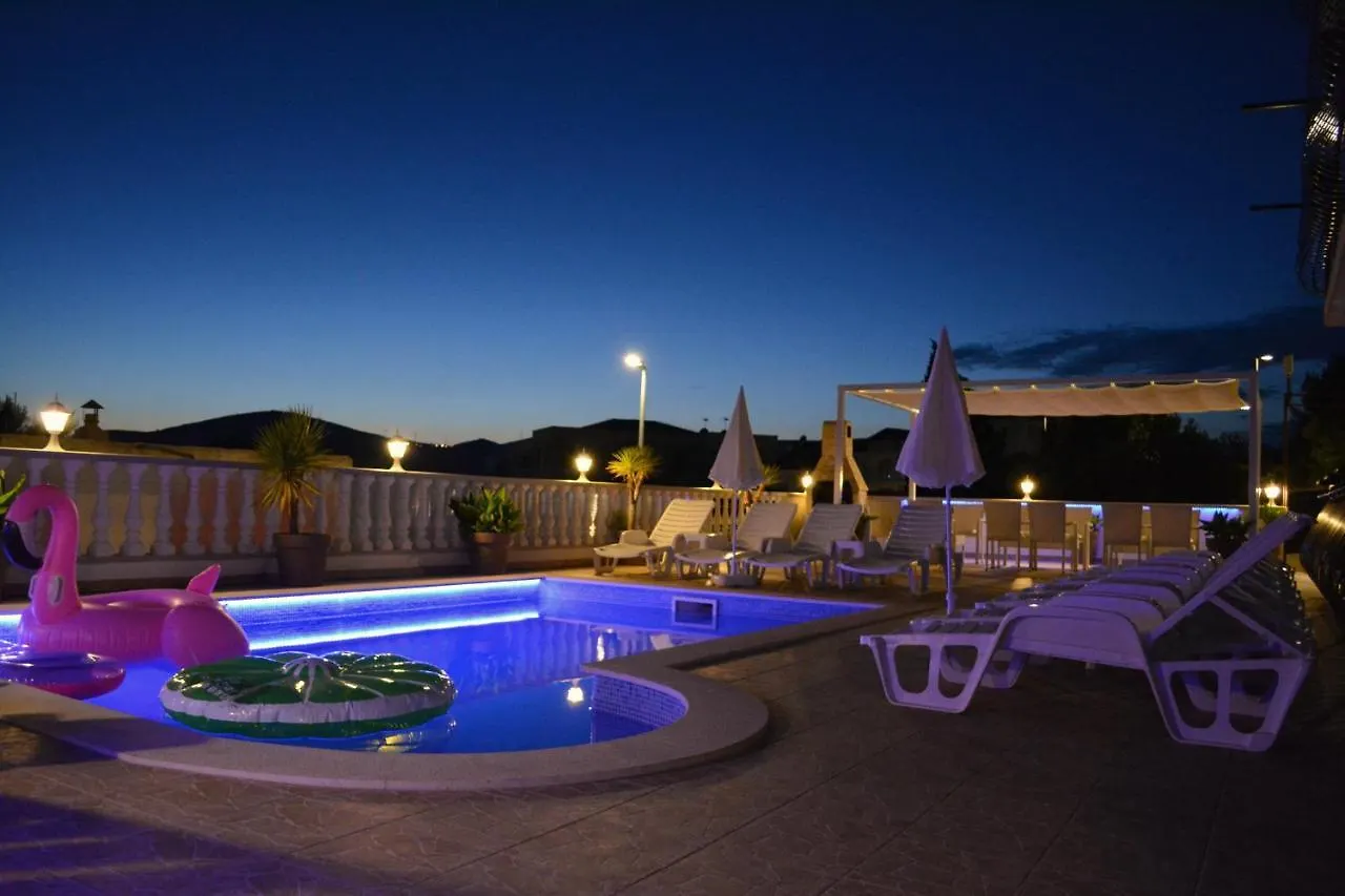 Apartments Curic Trogir