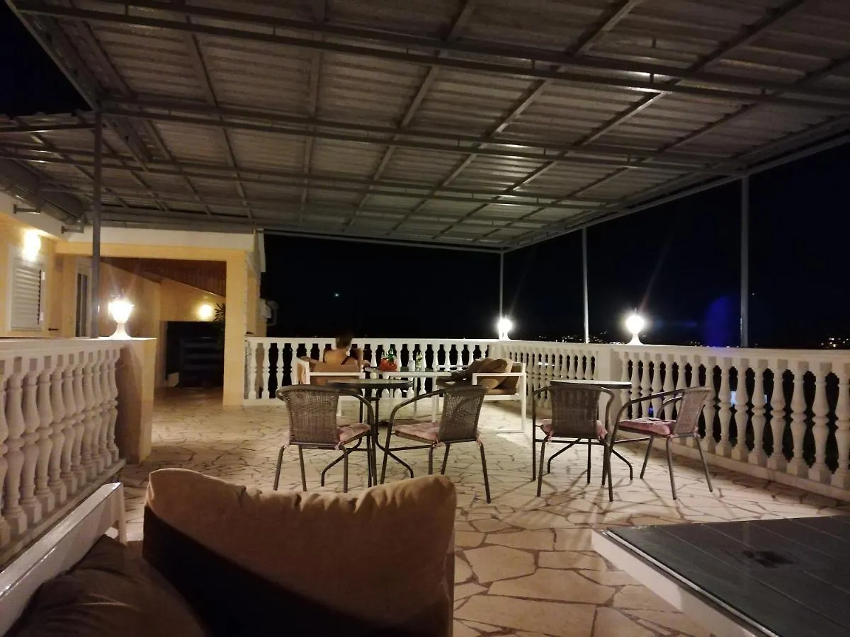 Apartments Curic Trogir