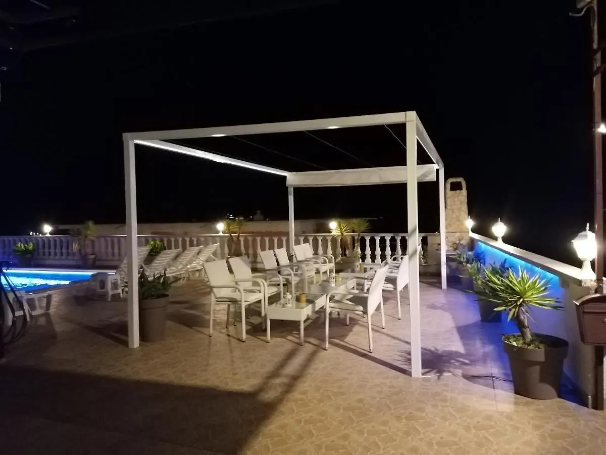 Apartments Curic Trogir