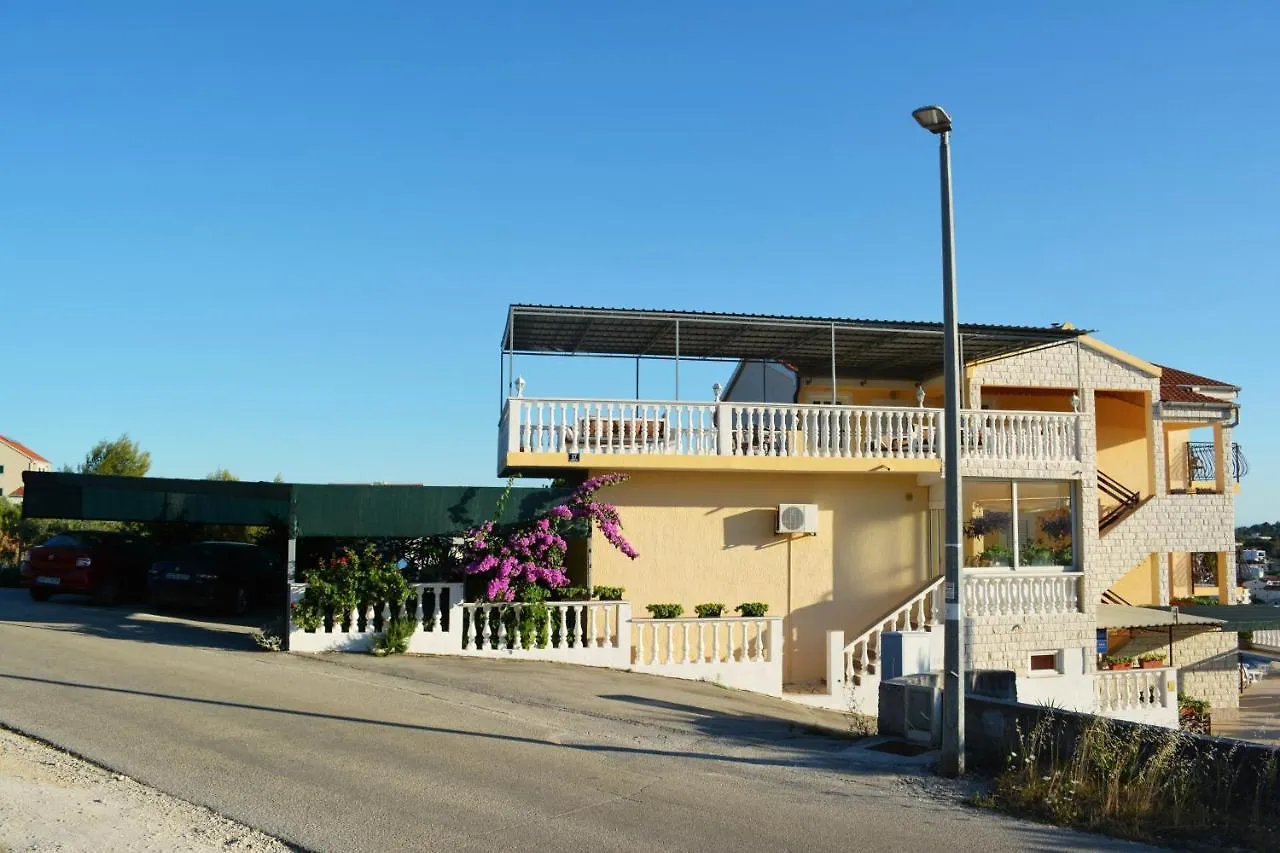 Apartments Curic Trogir