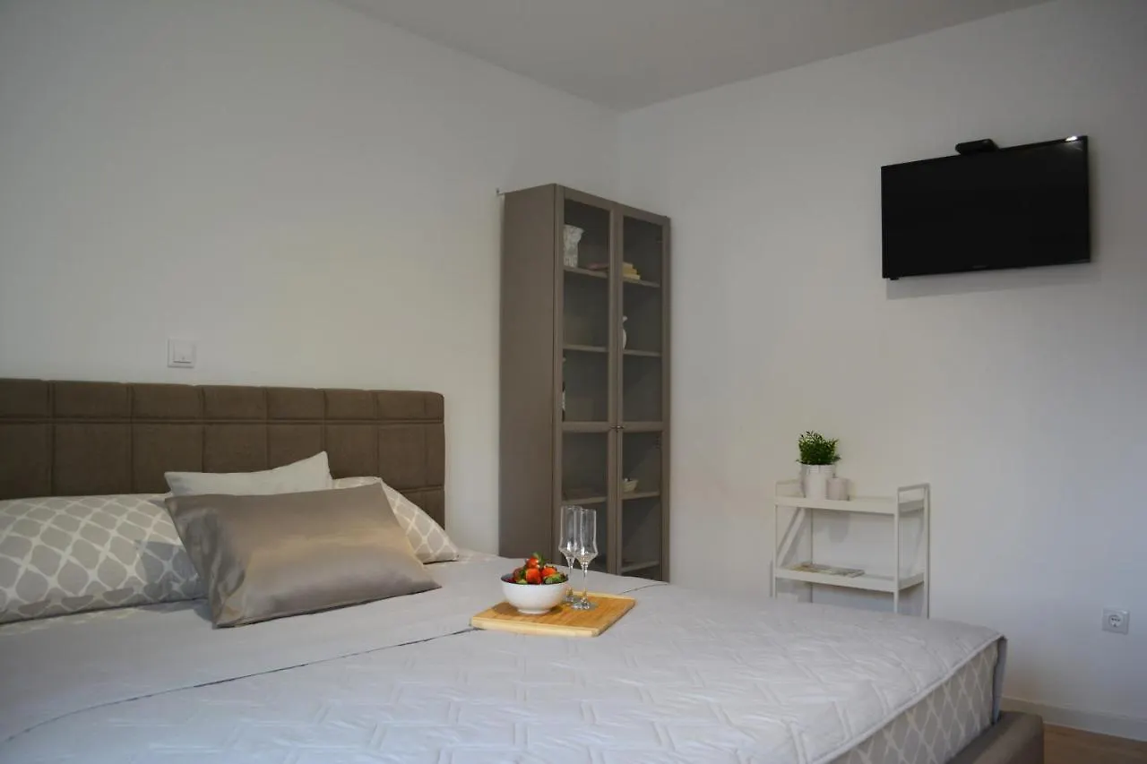 Apartments Curic Trogir